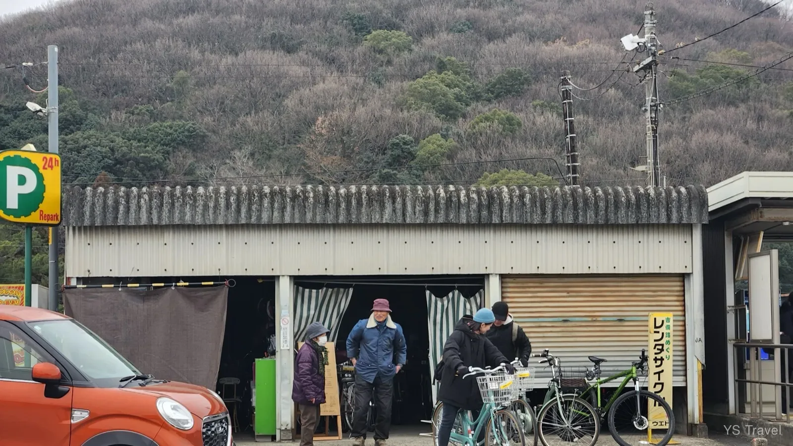 租車位置就在車站旁邊,店主阿婆會非常細心的講解注意事項